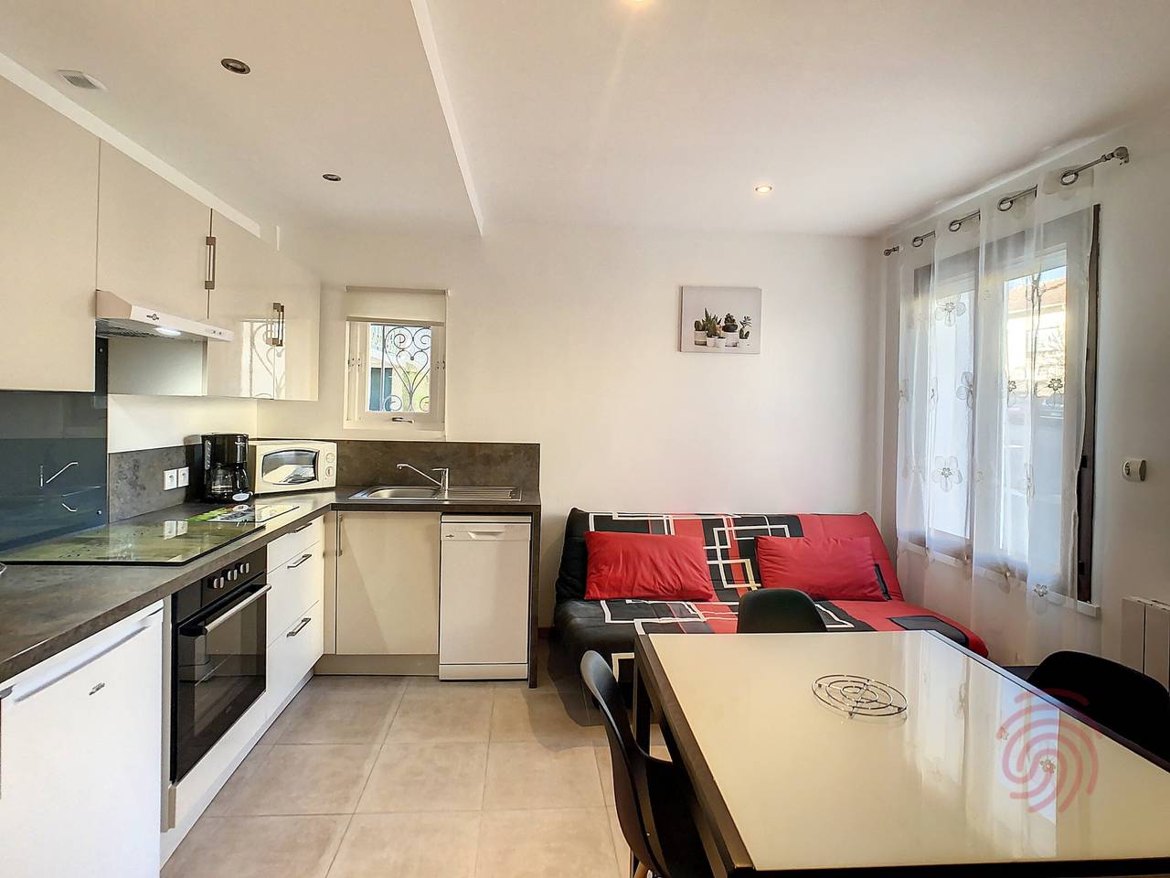 Appartement entier, Charmant F2 avec Wifi à 150m des Thermes et centre-ville de Lamalou-les-Bains in Lamalou-les-Bains, Région de Béziers