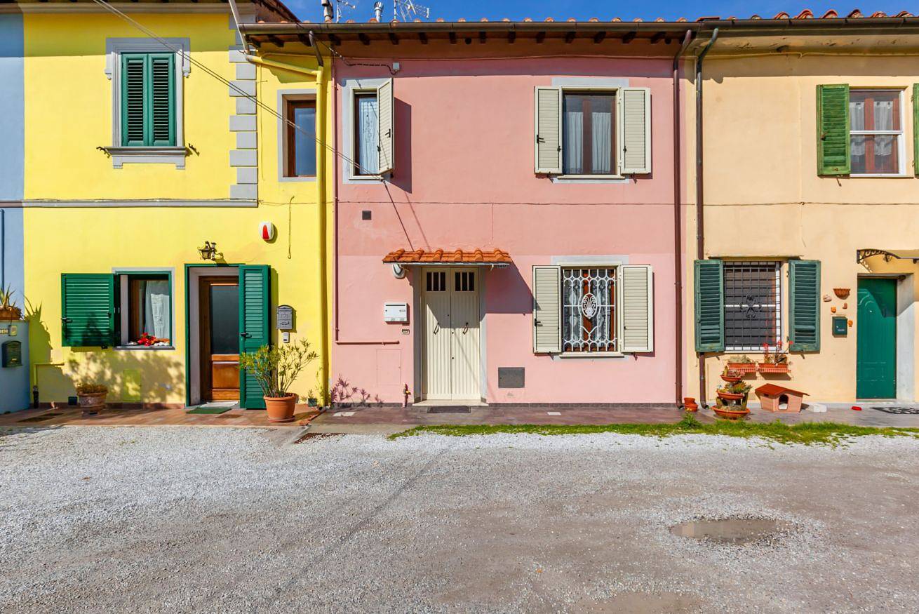 Apartamento entero, Pisa Airport Comfy Apartment - Private Parking in Pisa, Costa de la Maremma