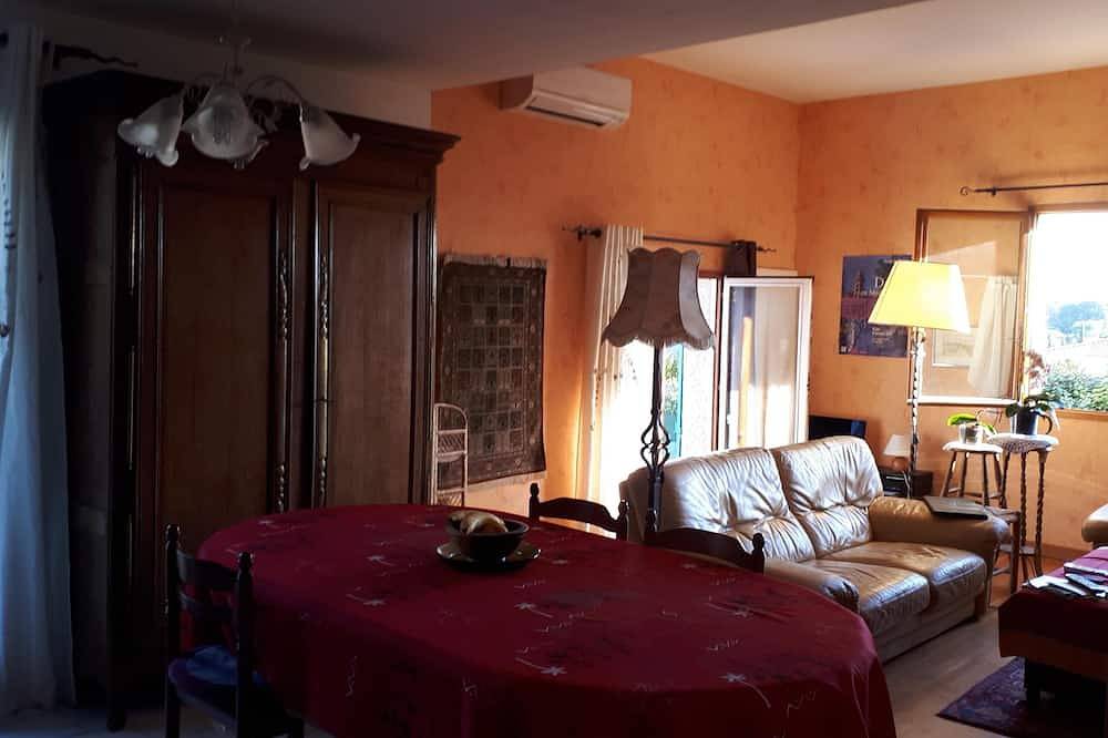 Maison agréable  à 20 mn de Montpellier et des plages, petit animal accepté. in Castelnau-le-Lez, Côte méditerranéenne (France)
