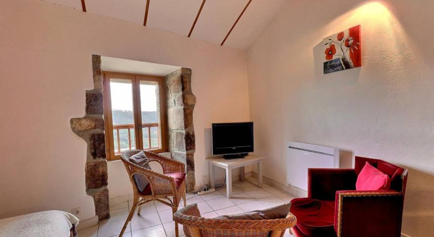 Gîte “Le Nid” con giardino in comune e Wi-Fi in Chazeaux, Parc naturel régional des Monts d'Ardèche