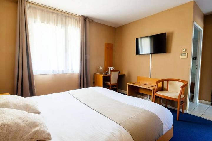 Hôtel pour 2 personnes, avec jardin et terrasse dans Villevêque