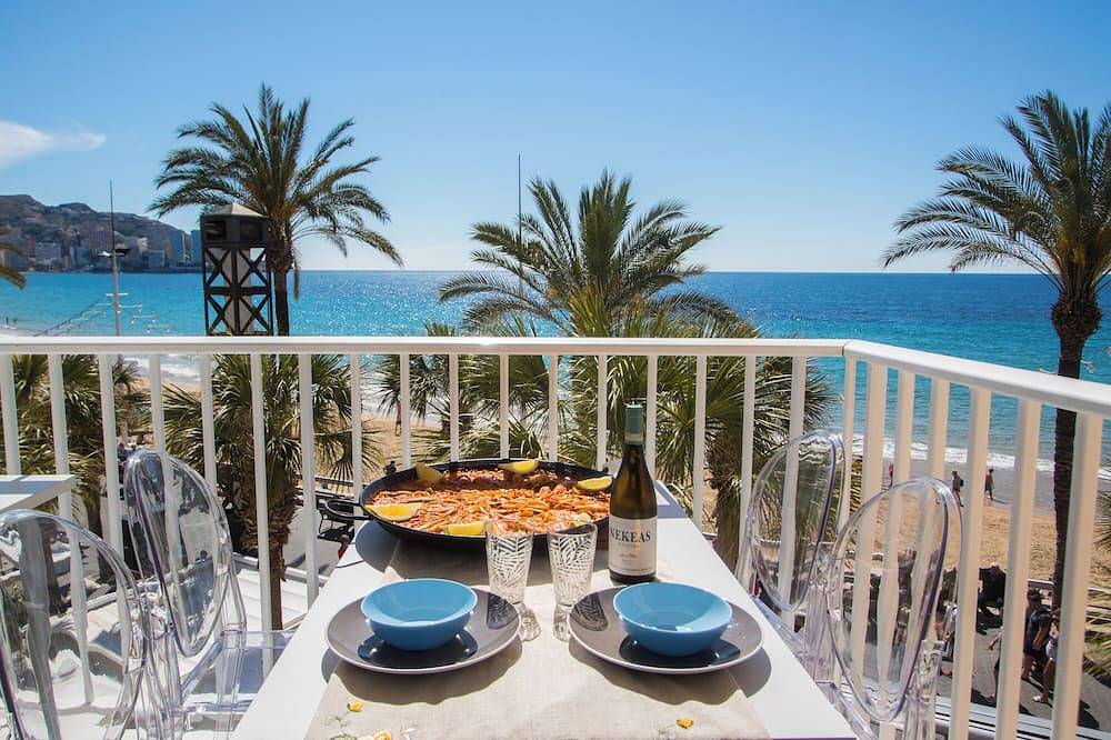 Entire apartment, Paradise Beach Benidorm in Benidorm, Costa Blanca