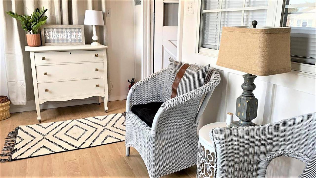 The 717 Charming Village Green Retreat in Cape May, Cape May County