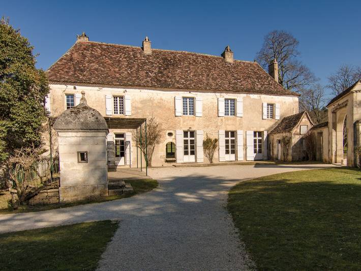 Villa pour 32 personnes, avec jardin ainsi que terrasse et piscine, adapté aux familles - 1
