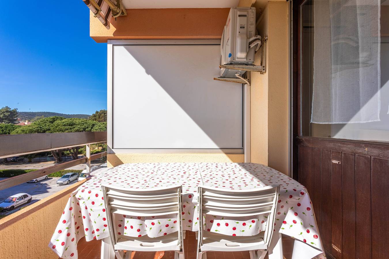 Studio entier, Studio « Résidence Athena Vue Mer » avec vue mer, terrasse privée et climatisation in Bormes-les-Mimosas, Parc national de Port-Cros