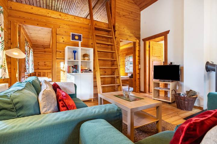 Ferienwohnung für 6 Personen, mit Sauna und Garten in Zislow