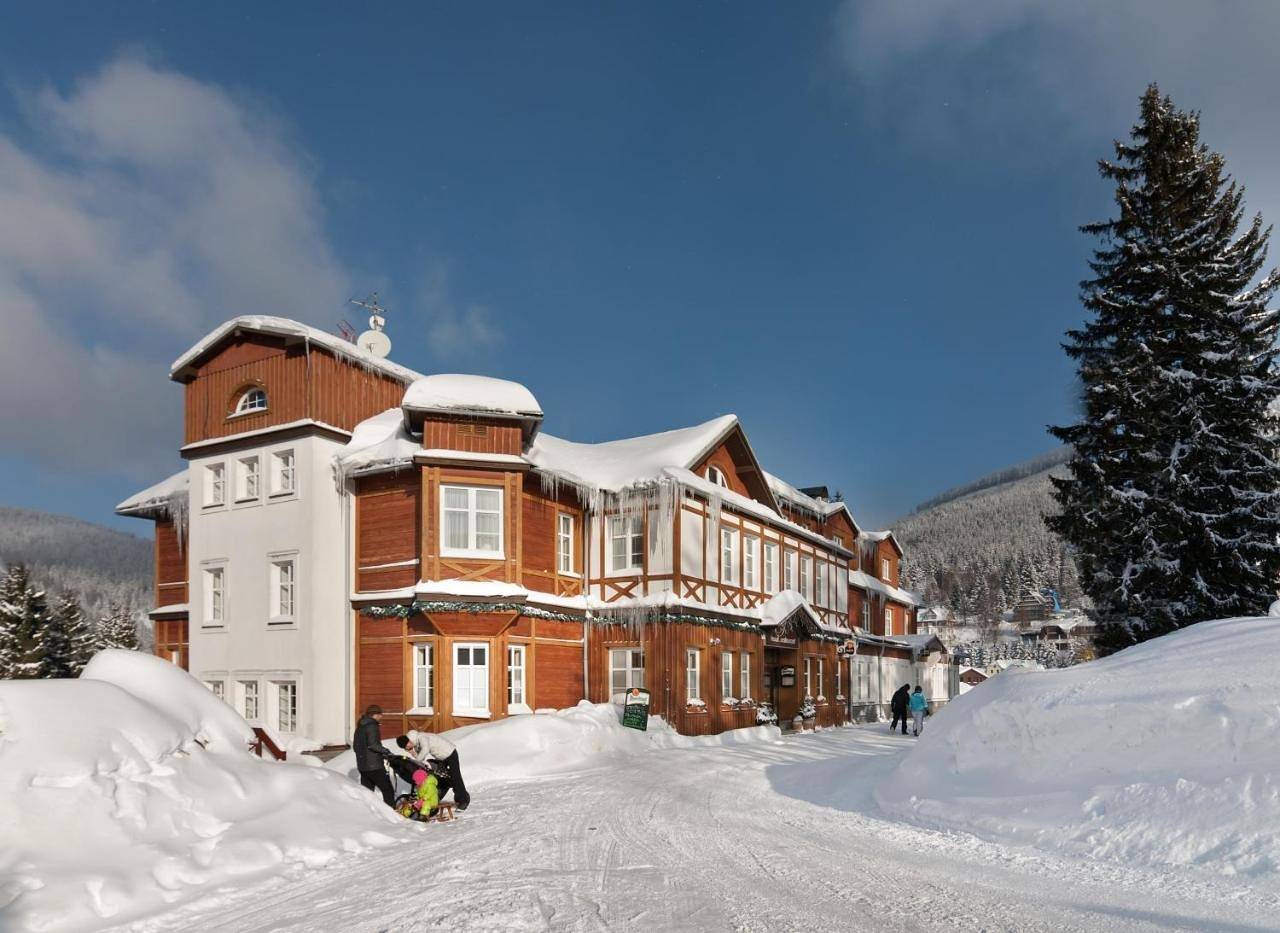 Hotel voor 2 personen met tuin in Špindlerův Mlýn, Trautenau regio