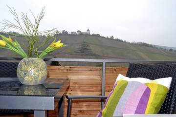 Ferienwohnung für 2 Personen, mit Sauna und Garten sowie Balkon in Pünderich