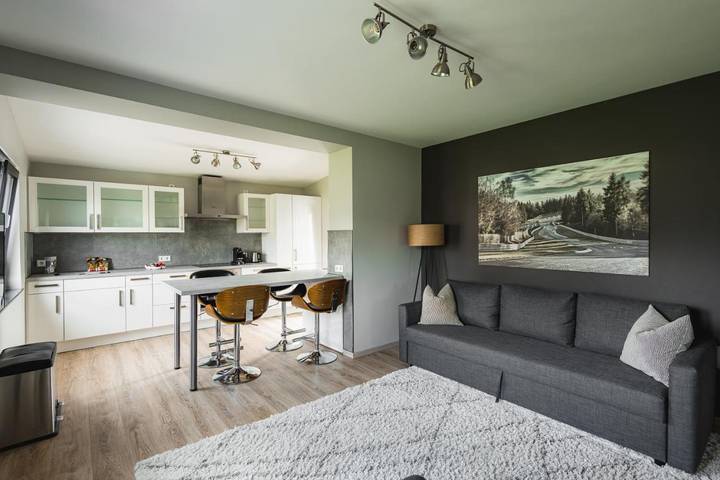 Hotel für 4 Personen, mit Terrasse und Ausblick in Rock am Ring
