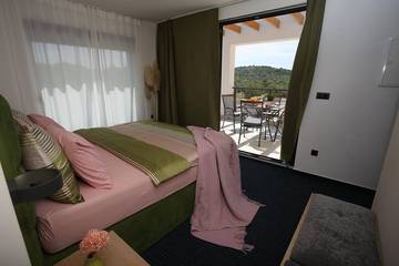Villa for 6 People in Jezera, Murter, Photo 4
