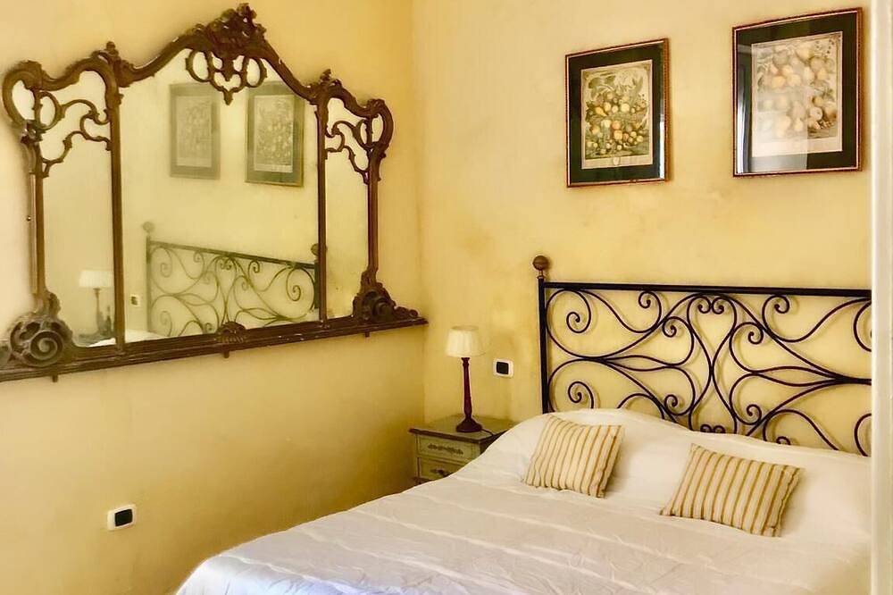 Ganze Wohnung, Appartamento San Francesco - Ferienhaus in Cirò, Golf von Tarent