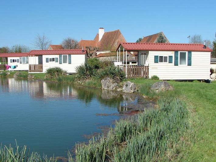 Mobil-home 2 pers avec terrasse in Saint-Boil, Région de Chalon-sur-Saône