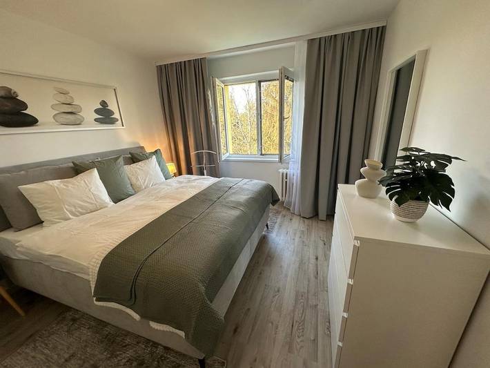 Appartement de vacances pour 3 personnes, avec balcon ainsi que jardin et vue