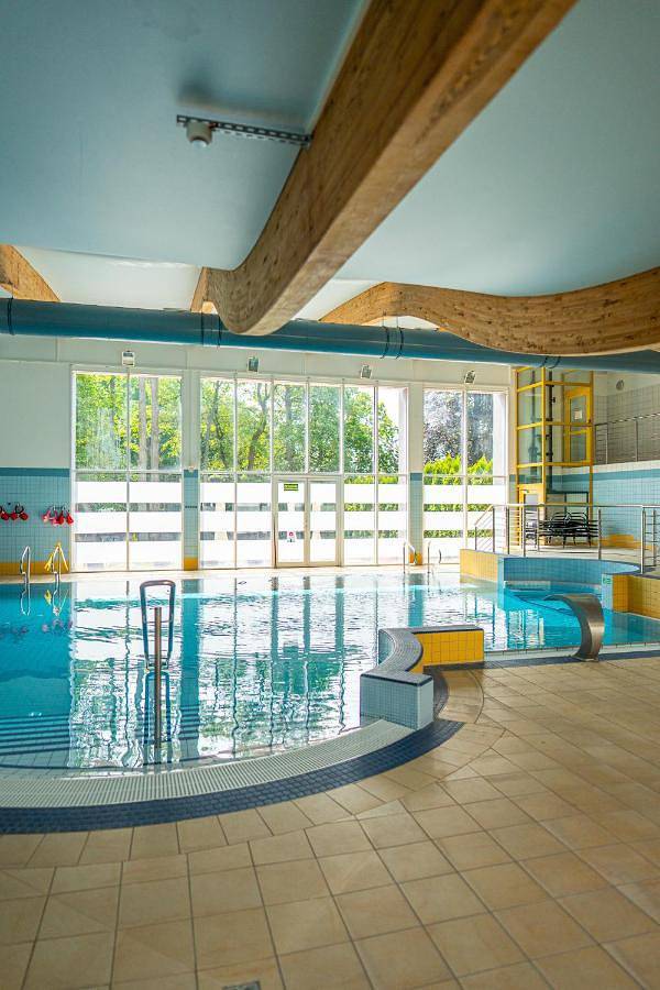 Bungalow für 2 Personen, mit Terrasse und Garten sowie Pool und Sauna in Mielno