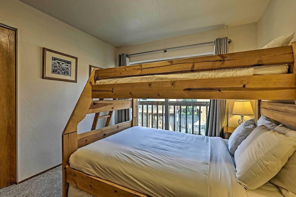 < 2 Mi to Frisco Adventure Park: Cozy Townhome! in Frisco, Arapaho and Roosevelt National Forests