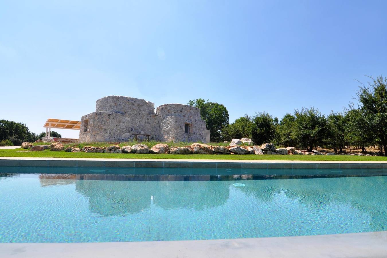 Villa 'Trullo Quercervo' avec piscine privée, Wi-Fi et climatisation in Ostuni, Salento