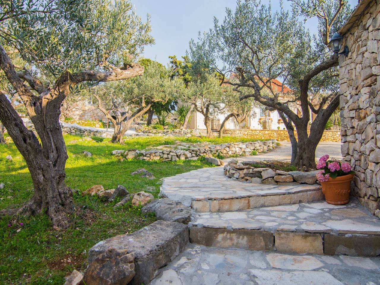 Villa für 4 Personen mit Meerblick in Supetar, Brac