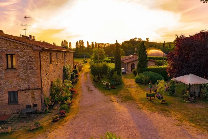 Residence per 4 persone, con giardino e panorama nonché piscina, con animali domestici - 1