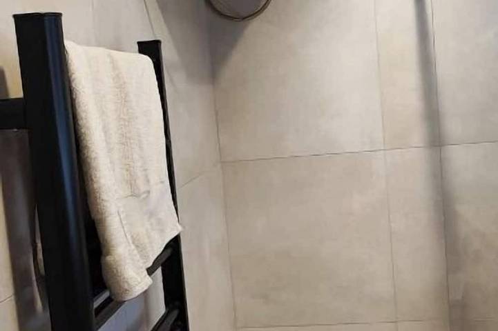 Gîte pour 2 personnes, avec piscine, animaux acceptés dans Office De Tourisme De Juan Les Pins - 3