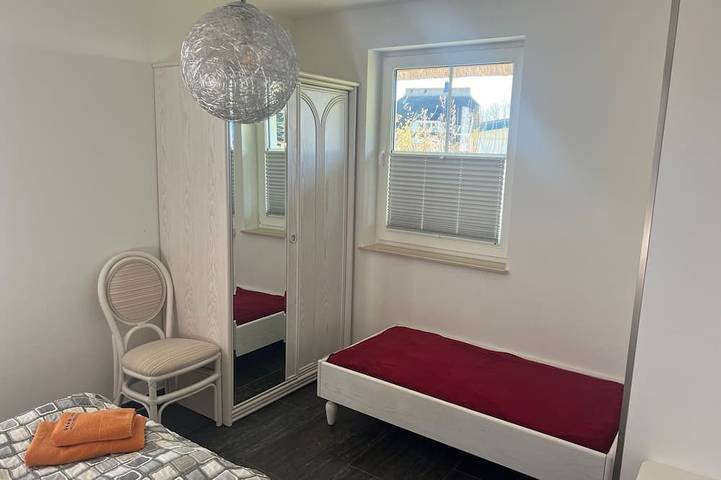 Appartement entier, Appartement de vacances 5 étoiles selon Dtv - luxe pur à 200m de la plage - Wi-Fi gratuit in Dranske, Région de Rügen