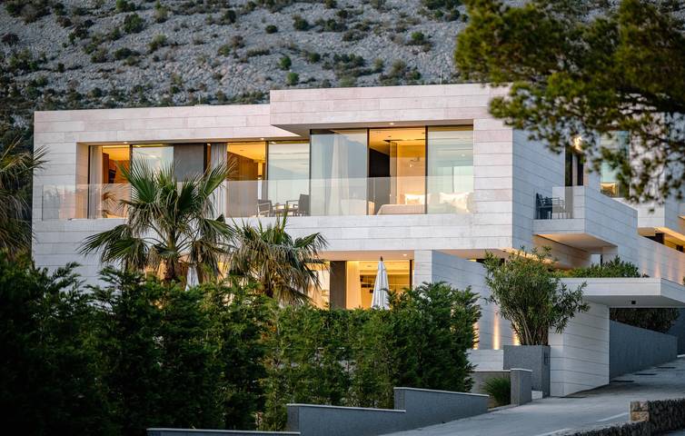 Ferienhaus für 8 Personen, mit Whirlpool und Terrasse sowie Sauna, mit Haustier in Starigrad Paklenica - 2