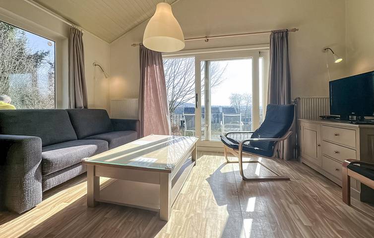 Location de vacances pour 8 personnes, avec jardin et terrasse à Rendeux - 2