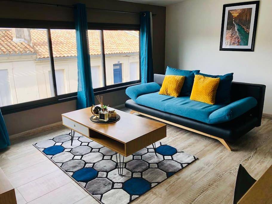 Appartement entier, One-Bedroom Apartment in Libourne, Région de Libourne