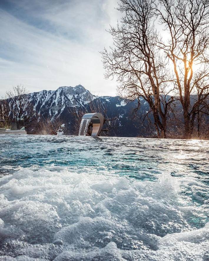 Apartamento para 5 personas, con piscina y jardín además de sauna y vistas, Se admiten mascotas en Leysin