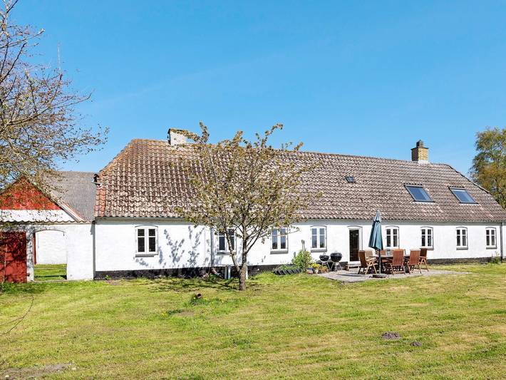 Ferienhaus für 12 Personen, mit Terrasse in Aabybro