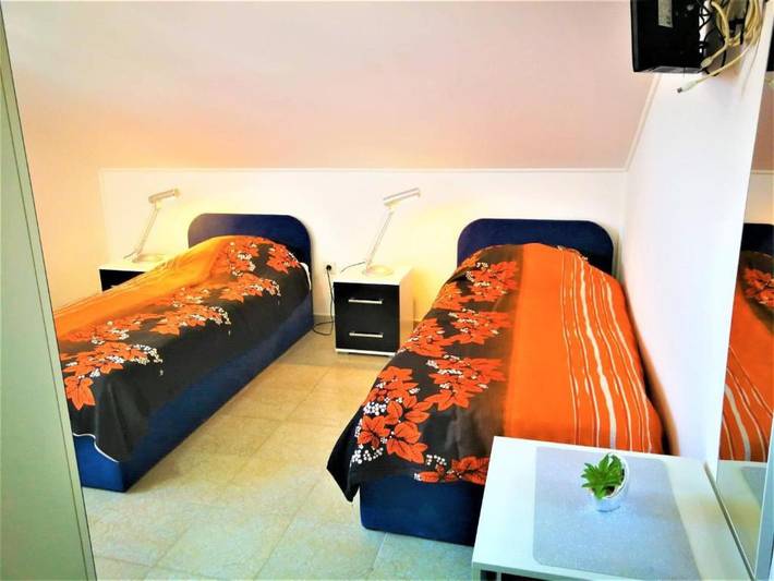 Ferienwohnung für 2 Personen, mit Pool, kinderfreundlich in Obrovac