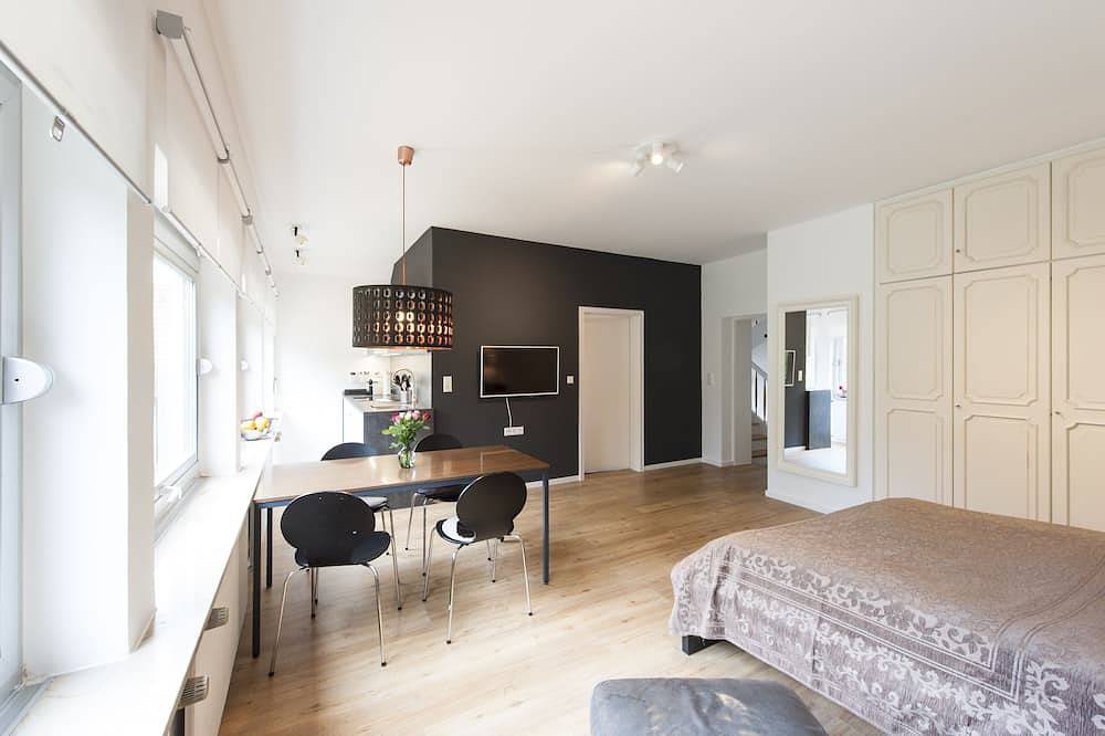 Geheel appartement, Stylish studio apartment with green views  in Frankenalb