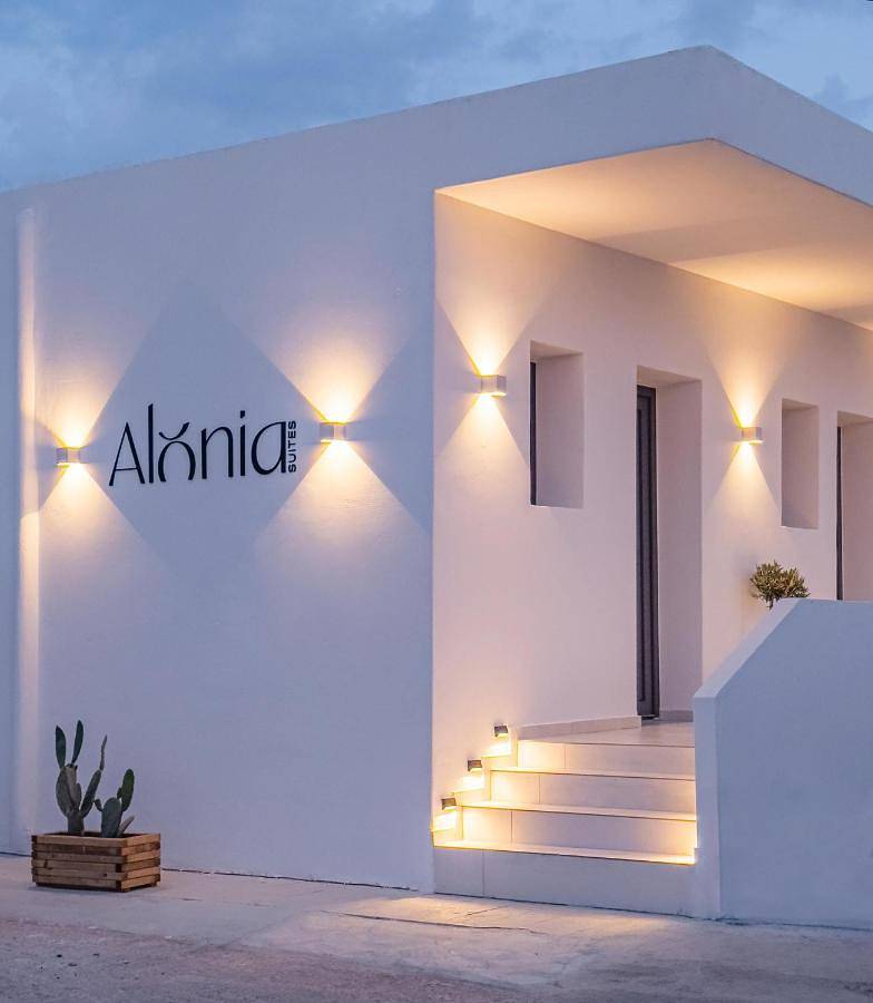 Alonia Suites in Náoussa, Paros