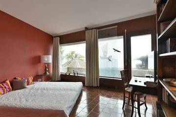 Villa for 7 Guests in Montreux, Vaud, Picture 1