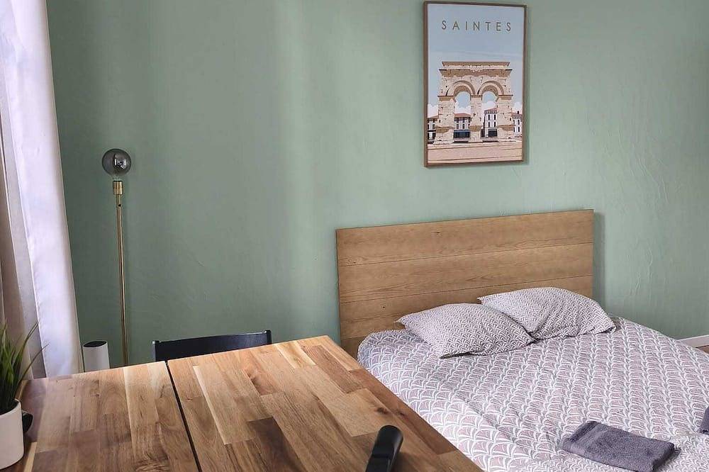Appartement entier, \"Les arches 2\" Studio Coeur de Ville in Saintes, Région de Saintes