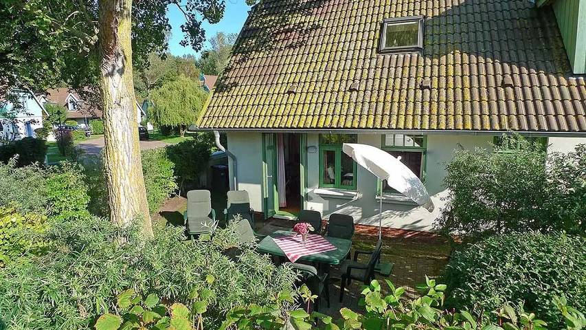 Ferienhaus für 6 Personen, mit Garten in Wustrow