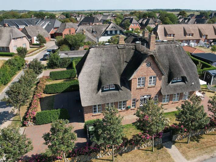 Ferienhaus für 5 Personen, mit Terrasse und Garten sowie Sauna, mit Haustier in Utersum - 2