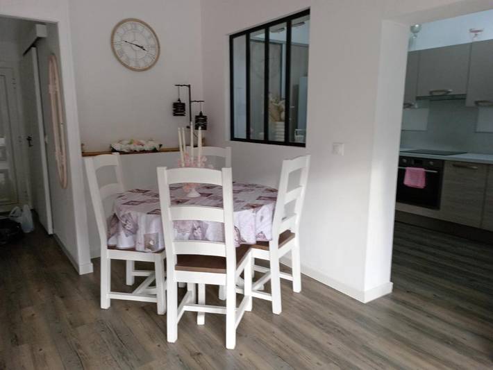 Ferienhaus für 4 Personen, mit Terrasse und Garten sowie Pool und Ausblick