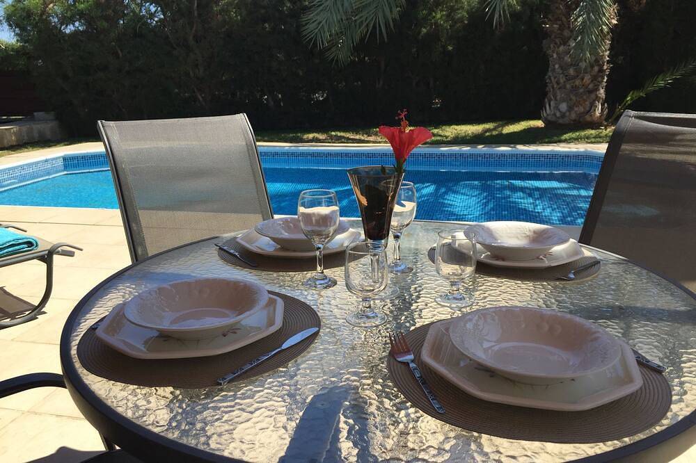 Katikies 19, Luxusvilla in Pissouri Beach, großartige, entspannende Lage in Πισσούρι, Südzypern