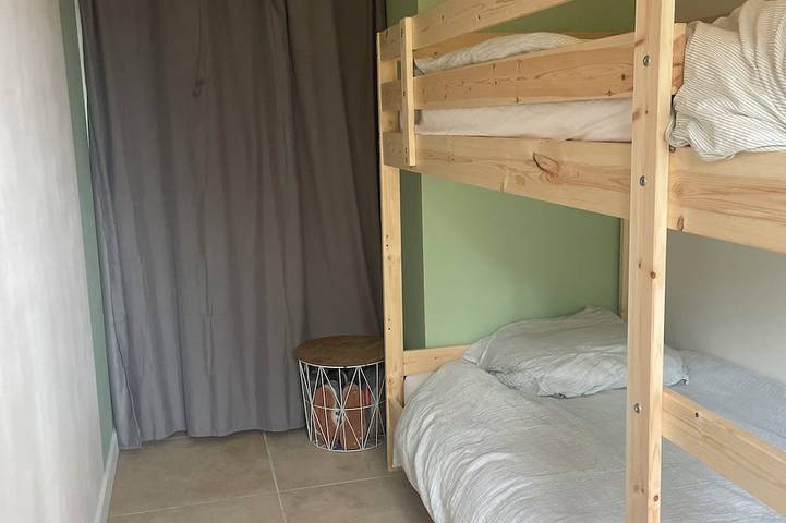 Oceanfront Vacation – House with a Garden Right Next to the Beach in Plozévet, Côte de Cornouaille