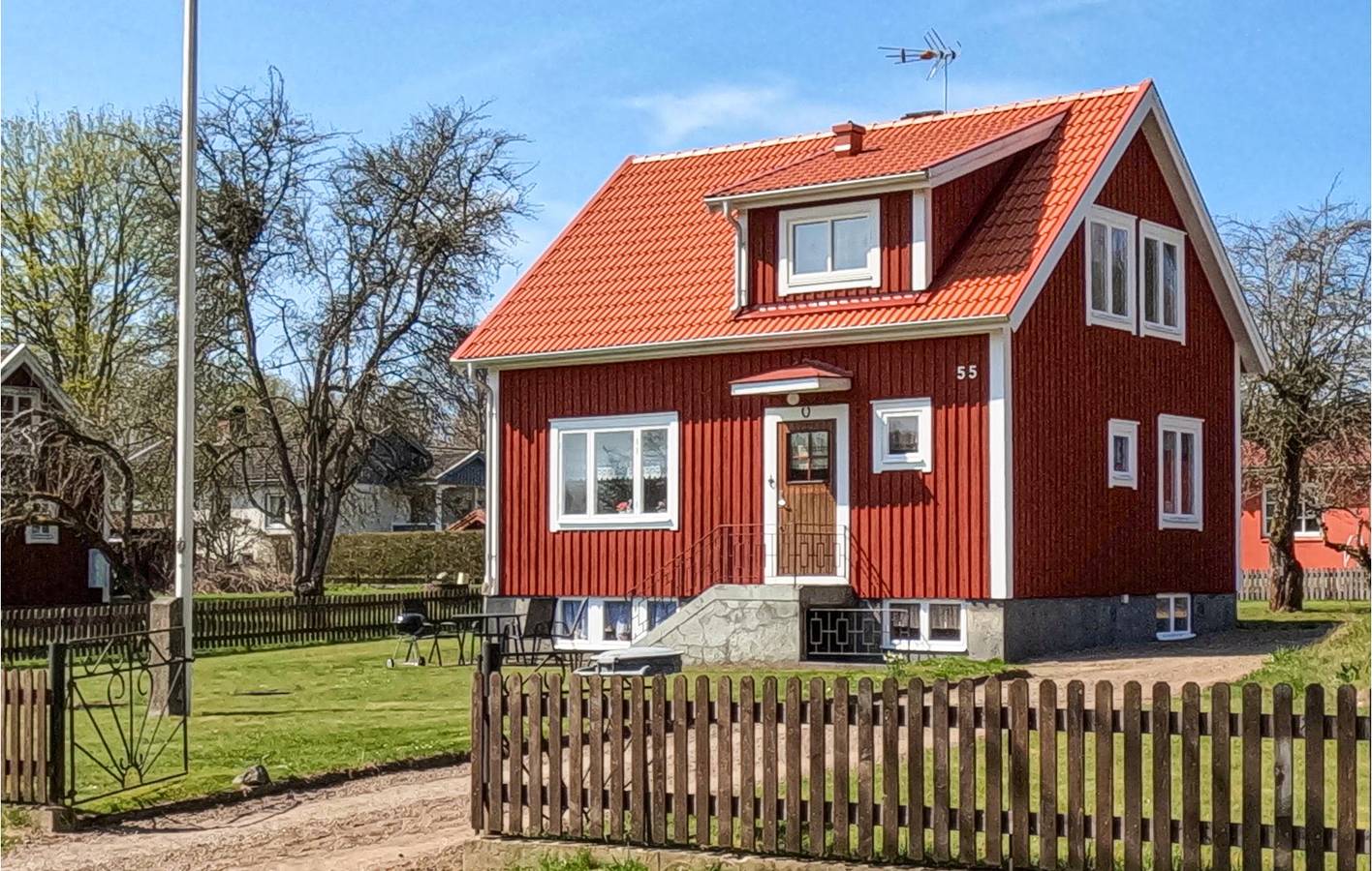 Hus för 7 Personer med trädgård in Svenska Östersjön