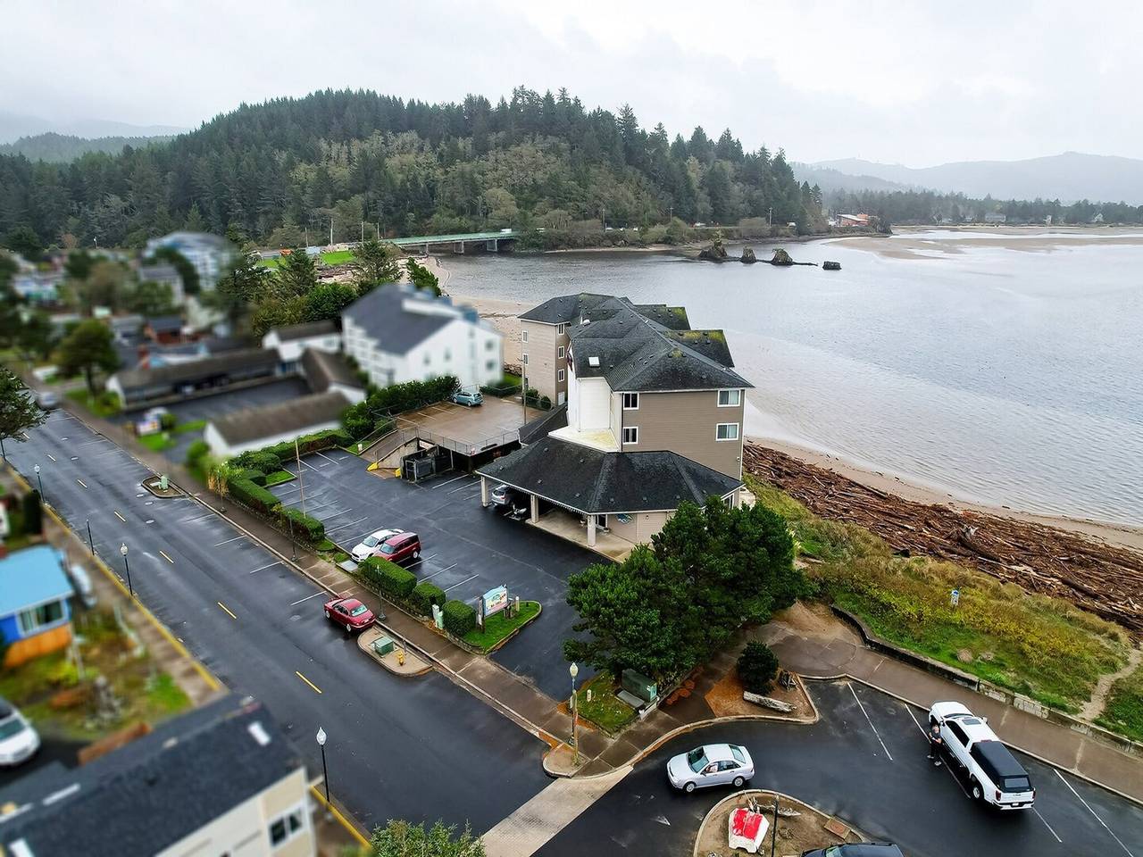 Double Queen Room - Ocean View (Pet Friendly) in Lincoln County (OR)