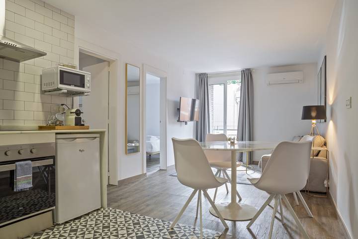 Ganze Wohnung, G53 in Barcelona Zentrum, Barcelona