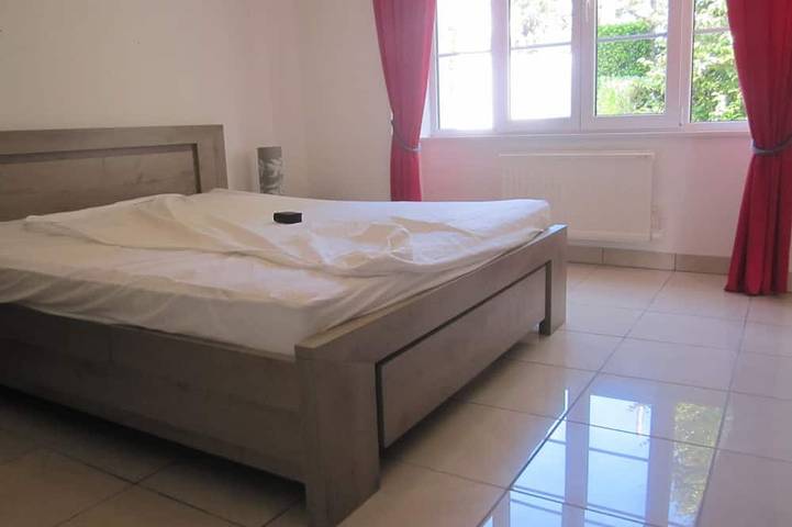 Location de vacances pour 8 personnes, avec jacuzzi et jardin dans Port du Bas-Pouldu - 2