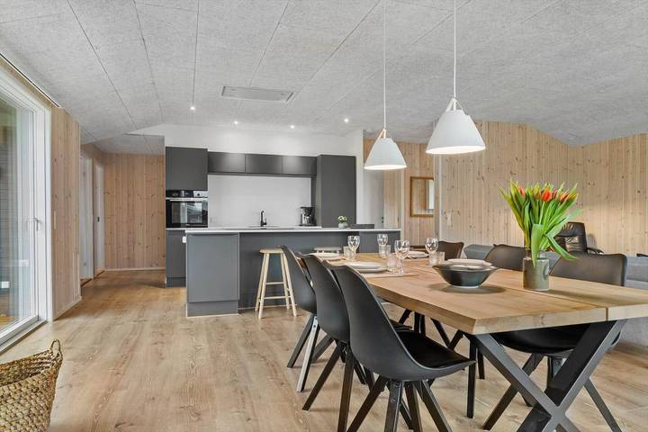 Ferienhaus für 6 Personen, mit Terrasse und Whirlpool in Pøt Strandby - 2