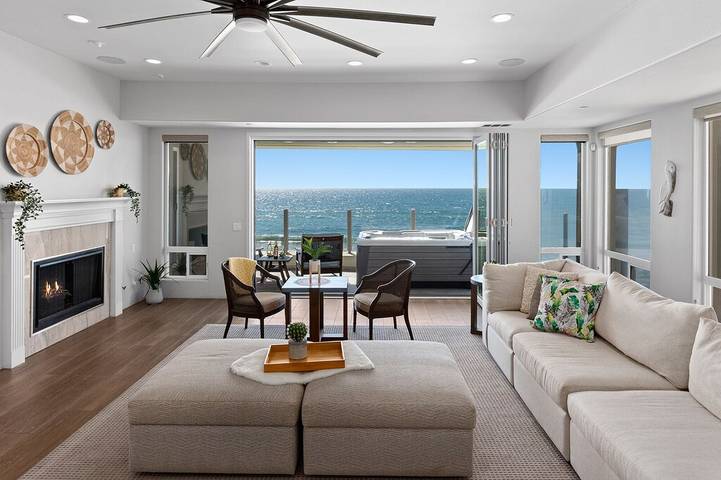 Vacation rental for 8 people, with hot tub and balcony in Oceanside