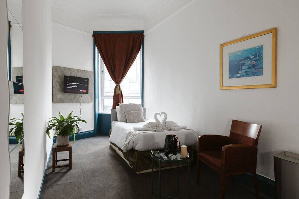 First Floor Room - 5 in Paisley, Renfrewshire