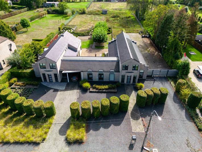 Chambre d’hôte pour 2 personnes, avec terrasse ainsi que jardin et vue