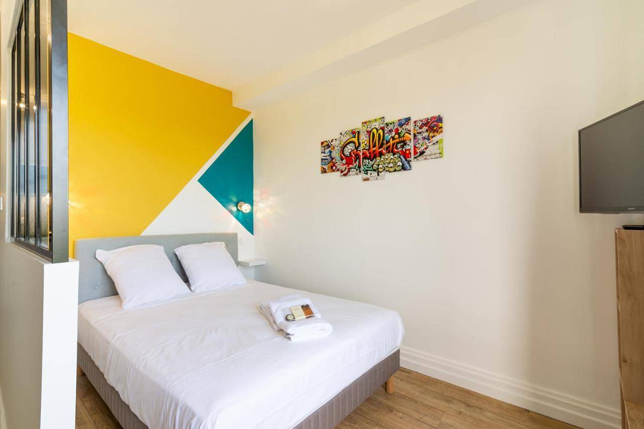 Entire apartment, One-Bedroom Apartment in Lyon, Lyon region