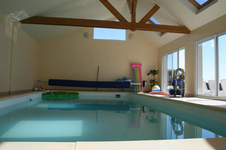 Maison de vacances pour 12 personnes, avec piscine ainsi que vue et balcon