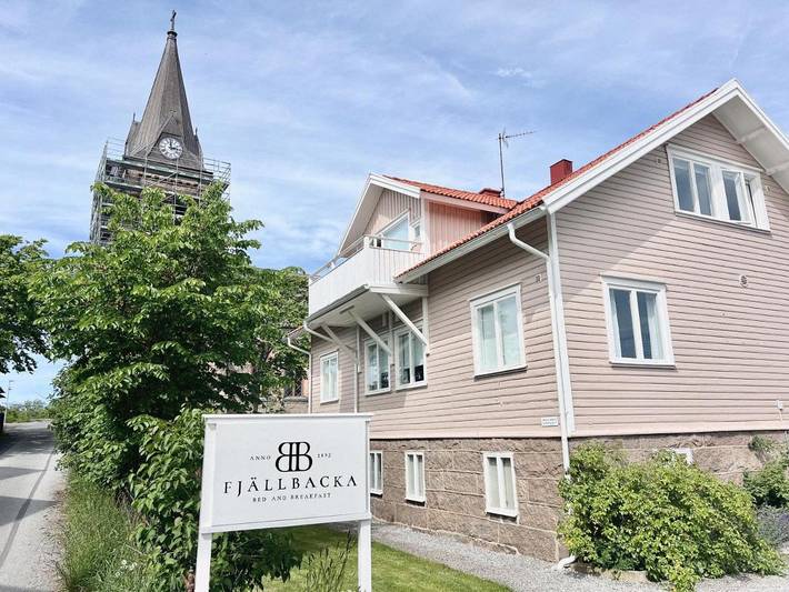 Bed and breakfast for 2 personer, med Terrasse og Hage i Fjällbacka